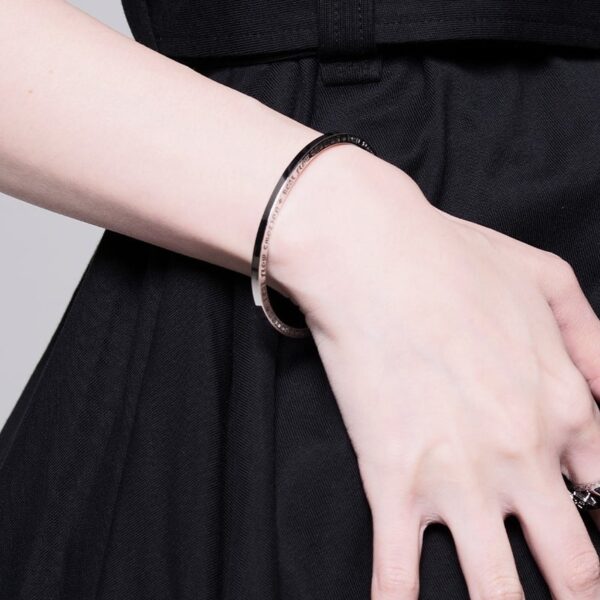 REFLEM Side Logo Plain Bangle