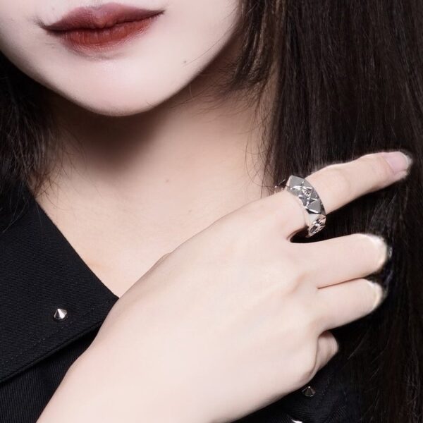 REFLEM Thorn-Eye Pyramid Stud Ring
